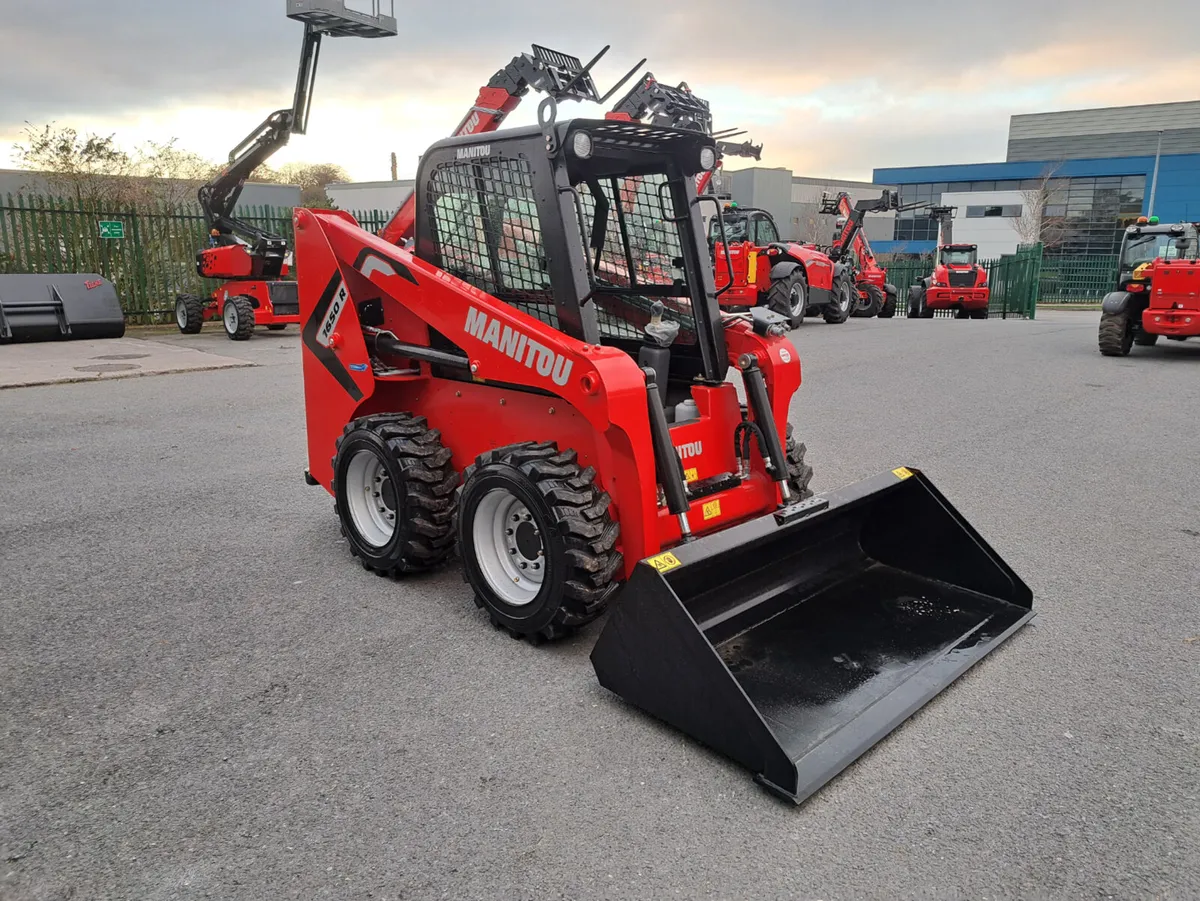 New Manitou 1650R skid steer - Image 4