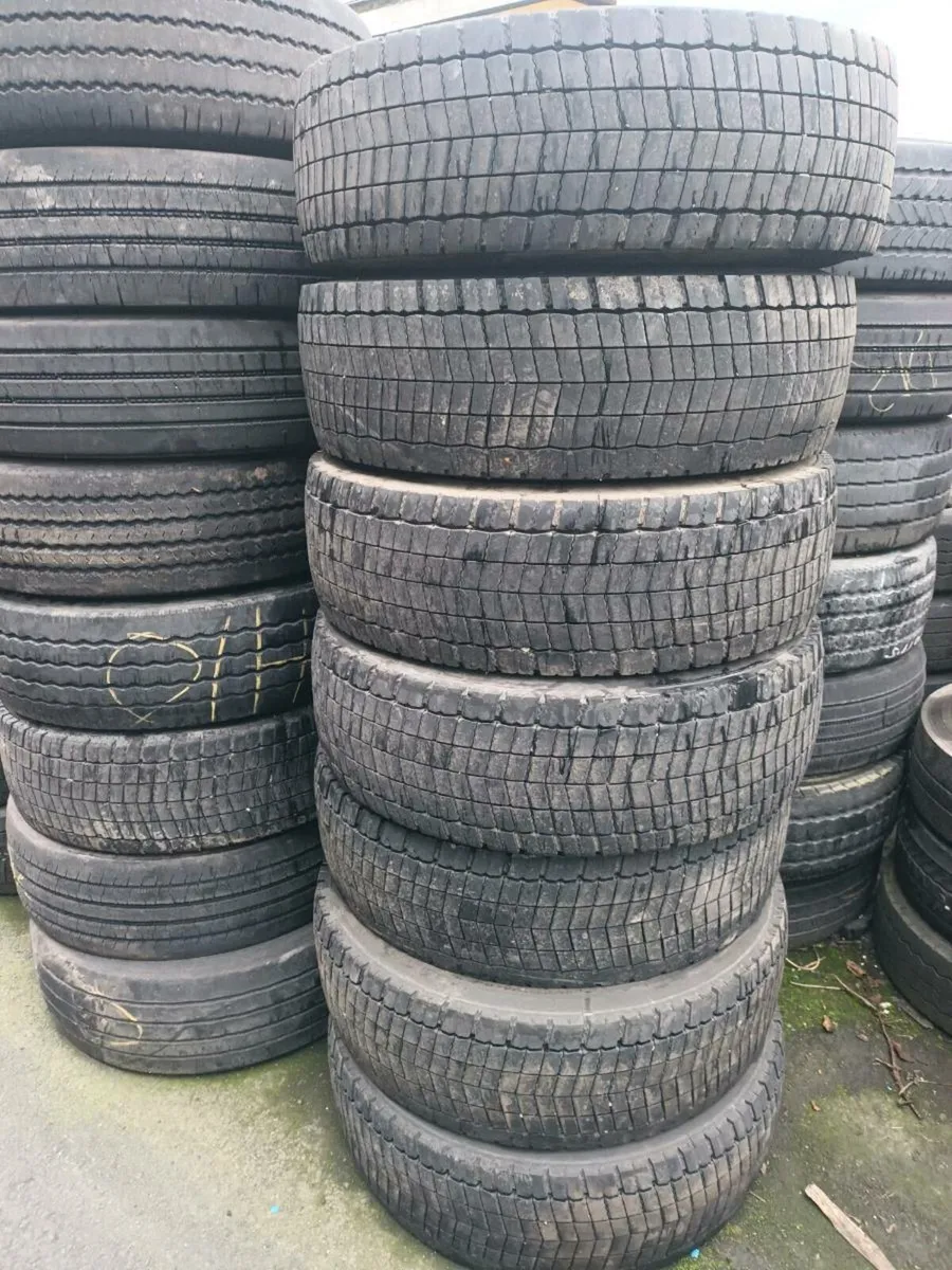 285/70/19.5 Steers & Drive Tyres - Image 1