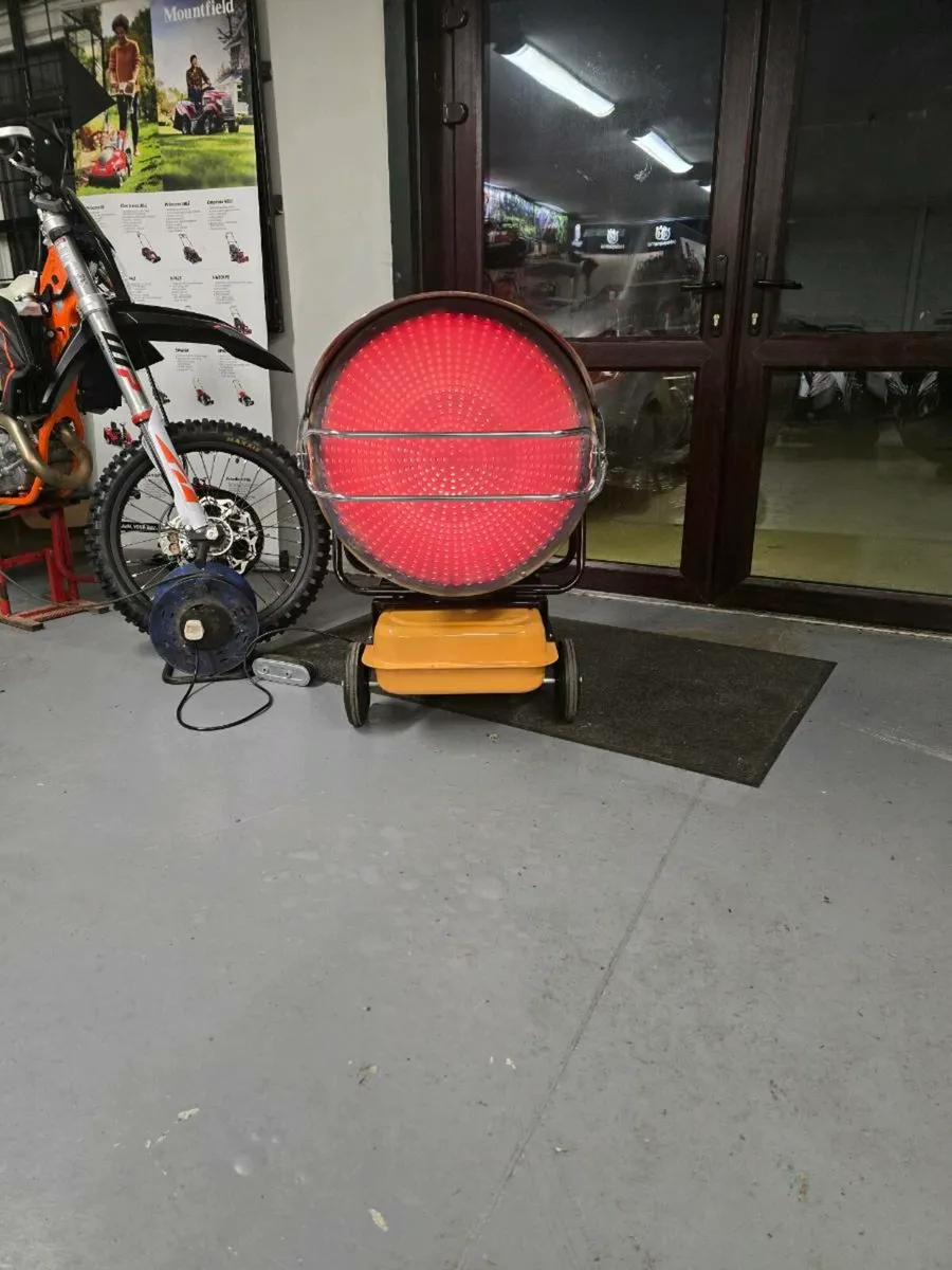 Val 6 heater - Image 1