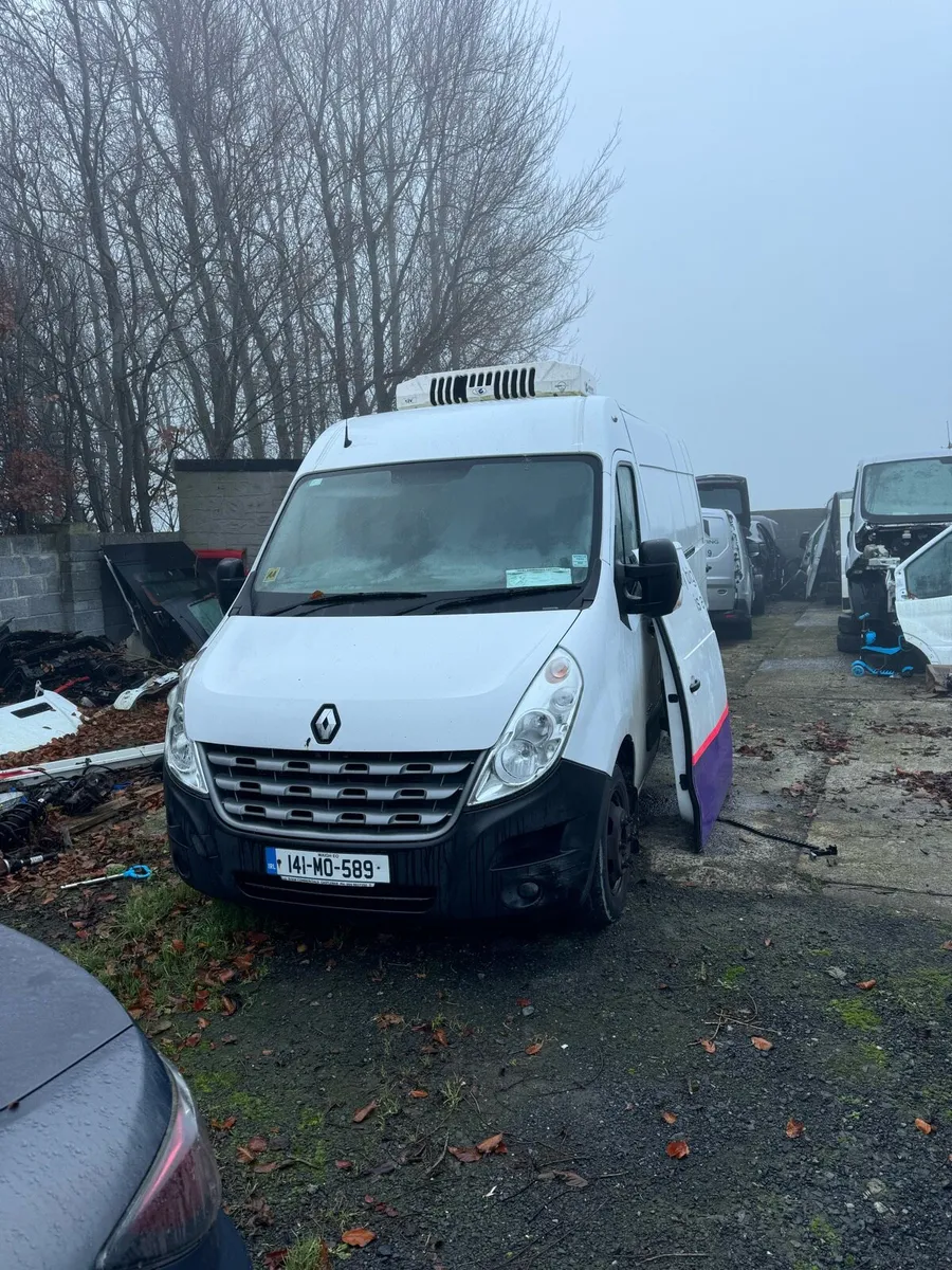 2014 Renault  master rwd for breaking - Image 1