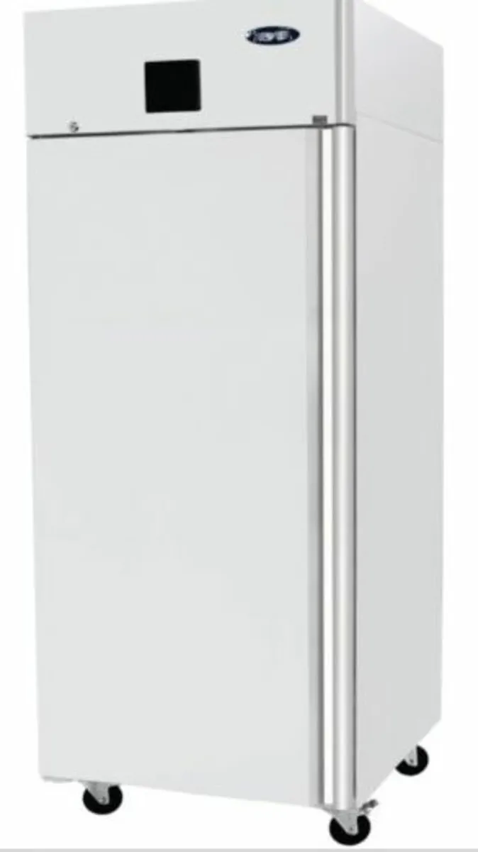 600 Ltr Stainless Steel Upright Commercial Fridge