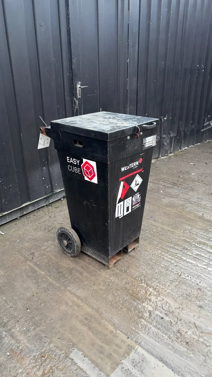 105L Easy Cube Fuel Caddy - Image 1