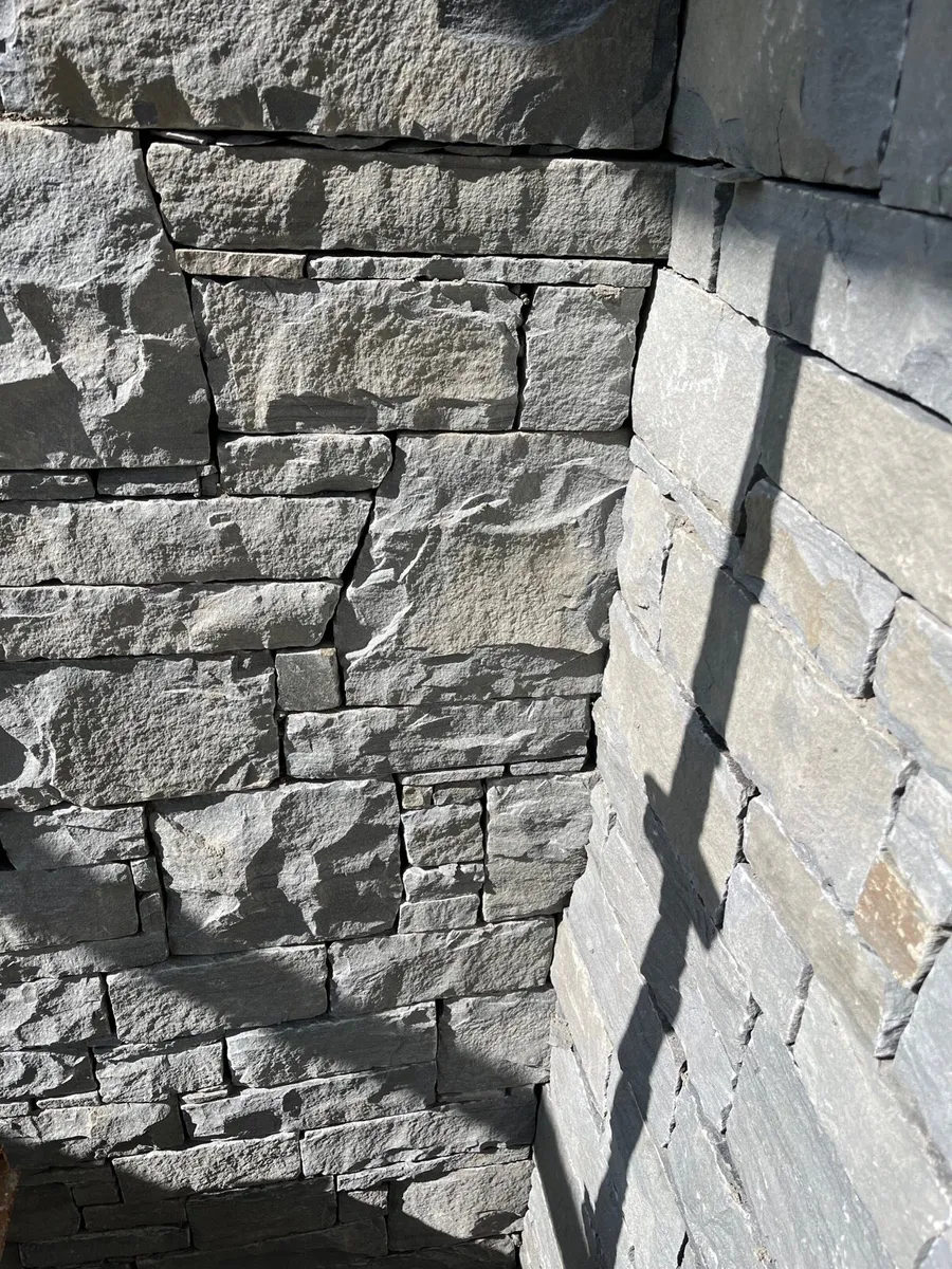 Bricklayers. Blocklayers and Stonemasons available - Image 3