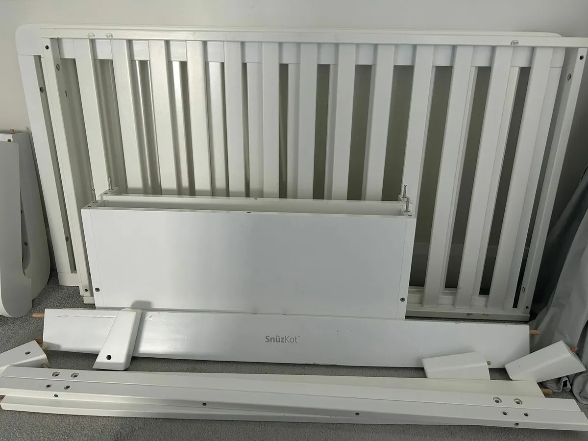 Snuz cot - Image 4
