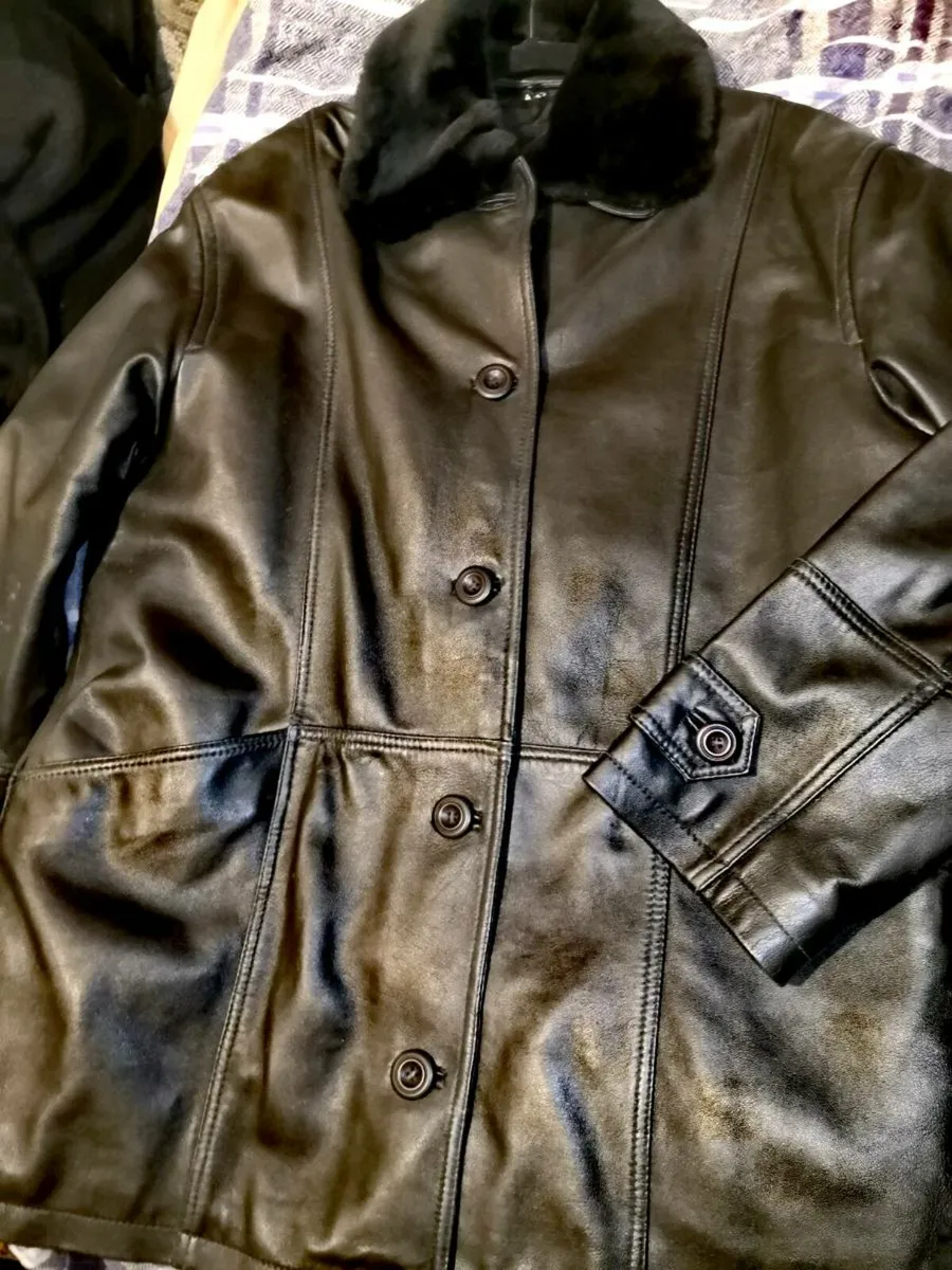 2 genuine sheep leather jacket with fur collar - Image 1