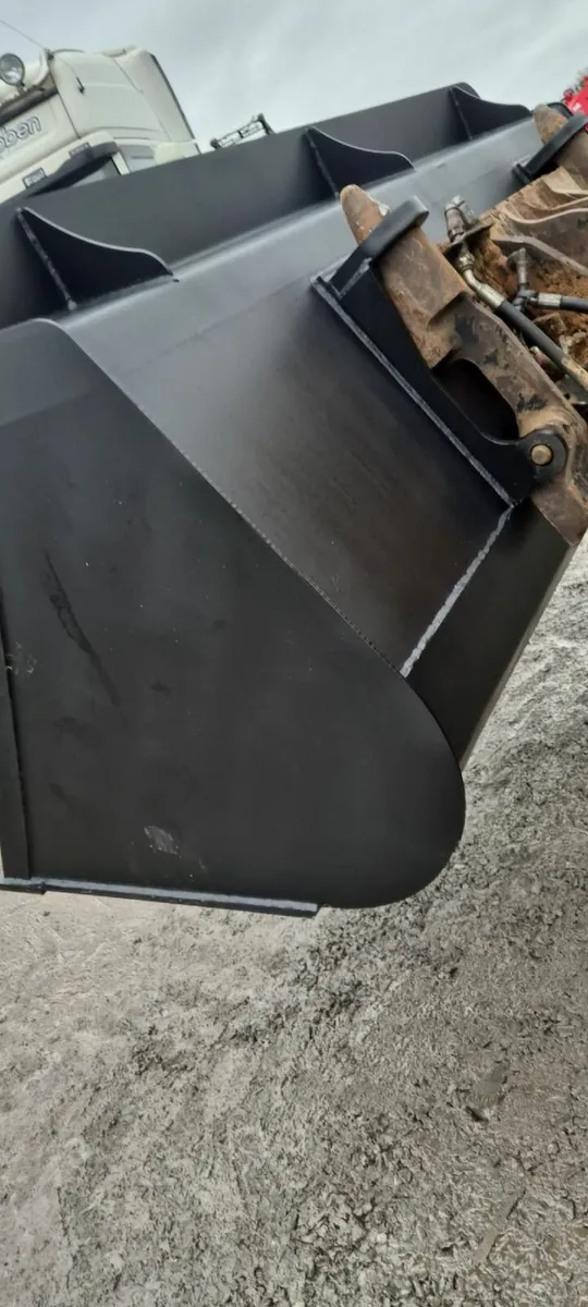 Bucket euro quickie JCB bracket - Image 2