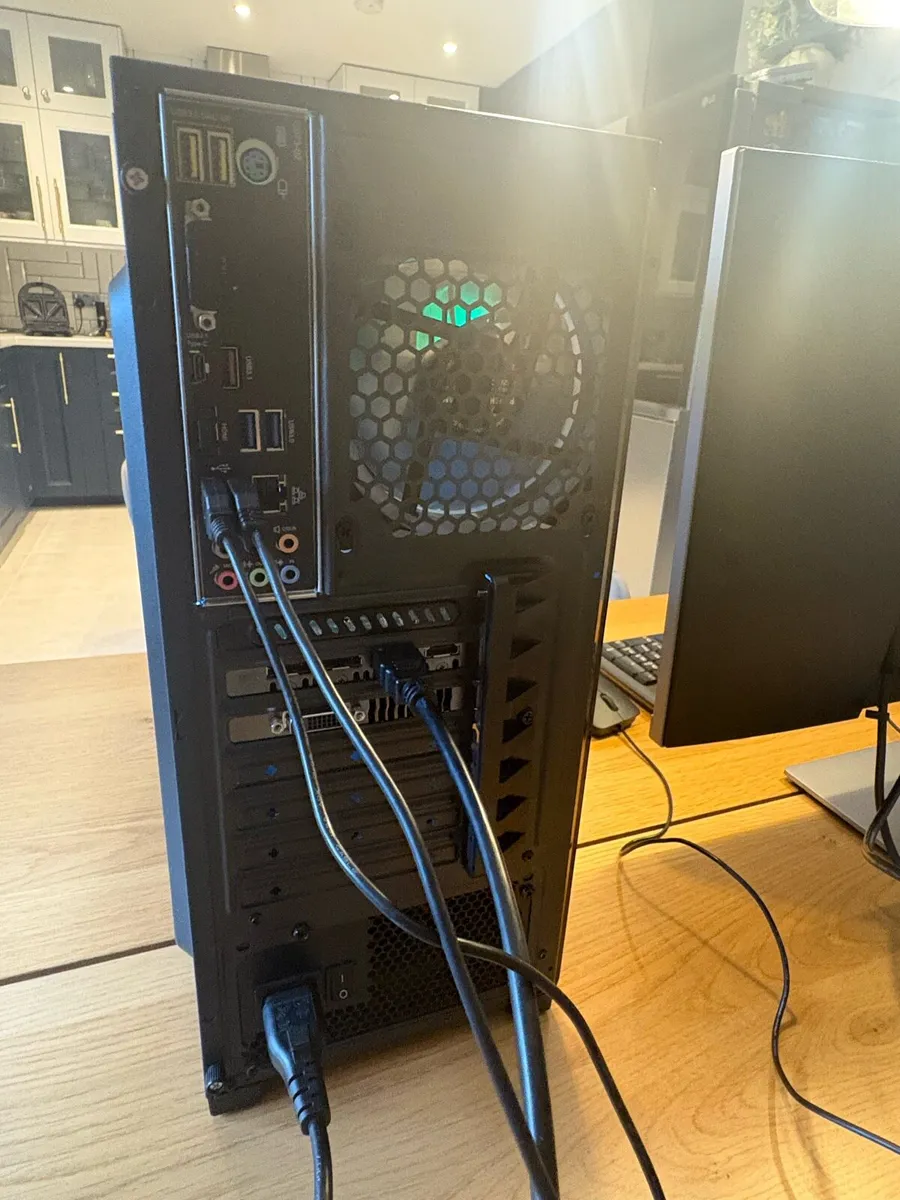 Gaming PC, GTX 1070, i5 7th Gen, 16GB RAM - Image 4