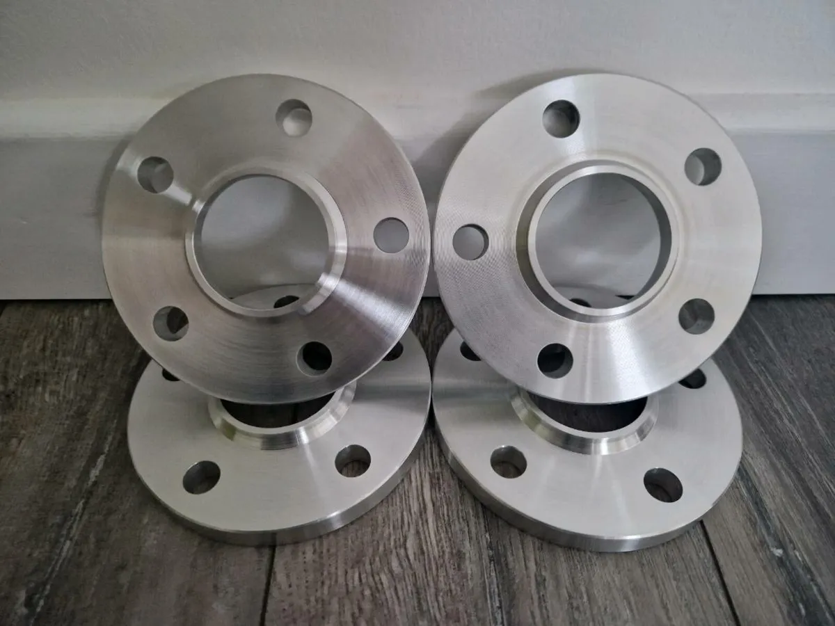 Wheel spacers and adapters - Image 4
