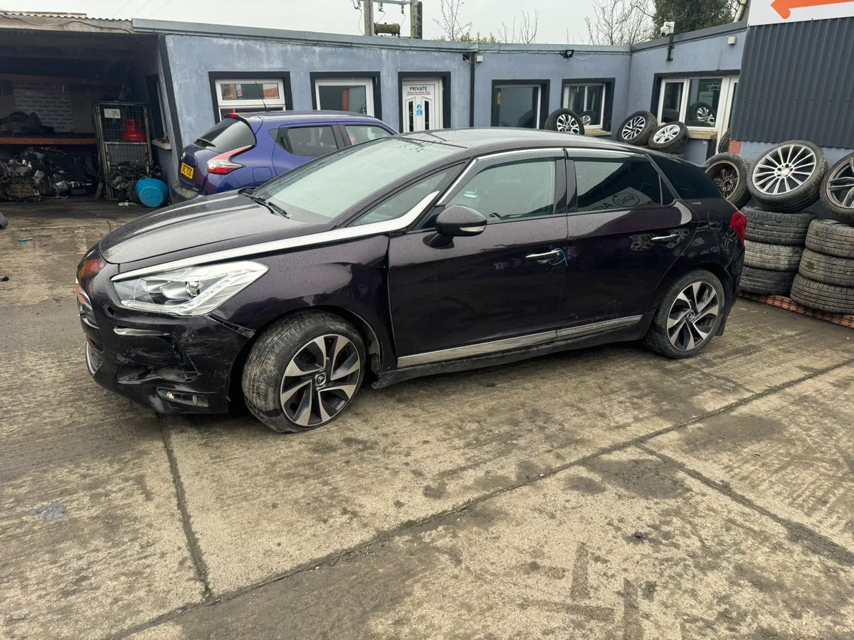 2015 CITREON DS5 2.0 HDI d sport - Image 2