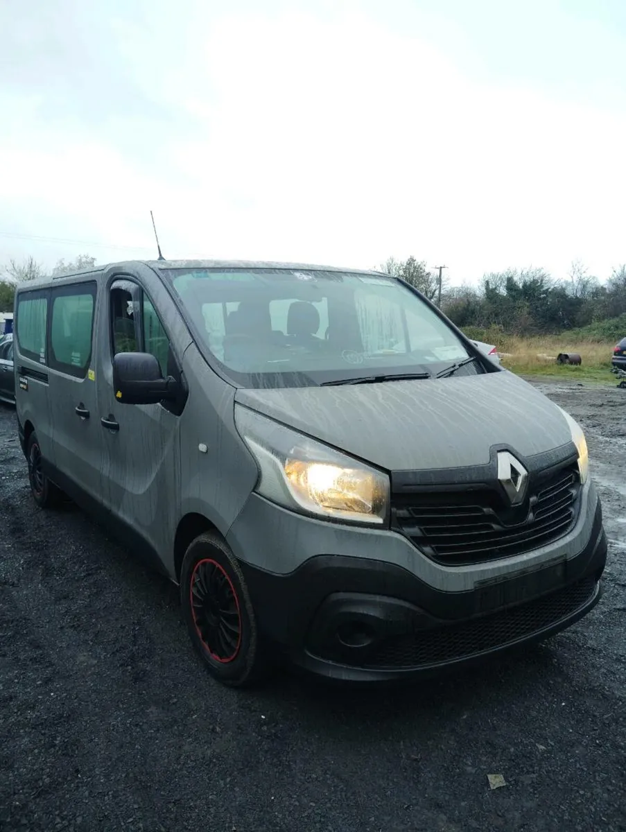 Breaking Renault trafic 2016 diesel - Image 4