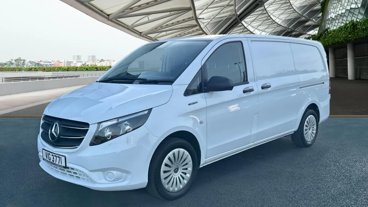 Mercedes-Benz eVito 114 41kWh Progressive Auto - Image 4