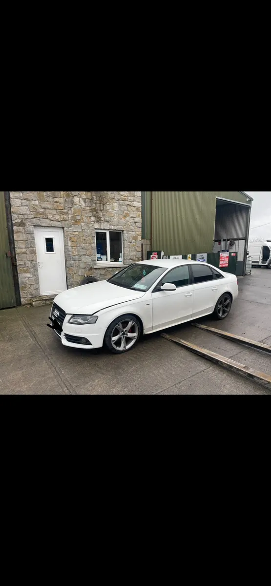 2010 Audi a4 2.0 sline auto for dismantling
