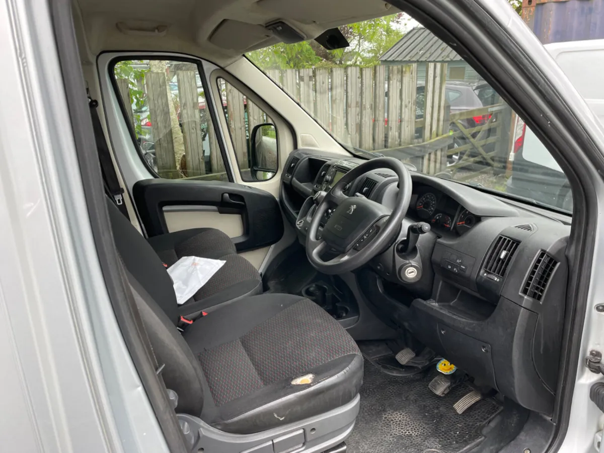Peugeot Boxer 2017 New Doe €8500 - Image 4