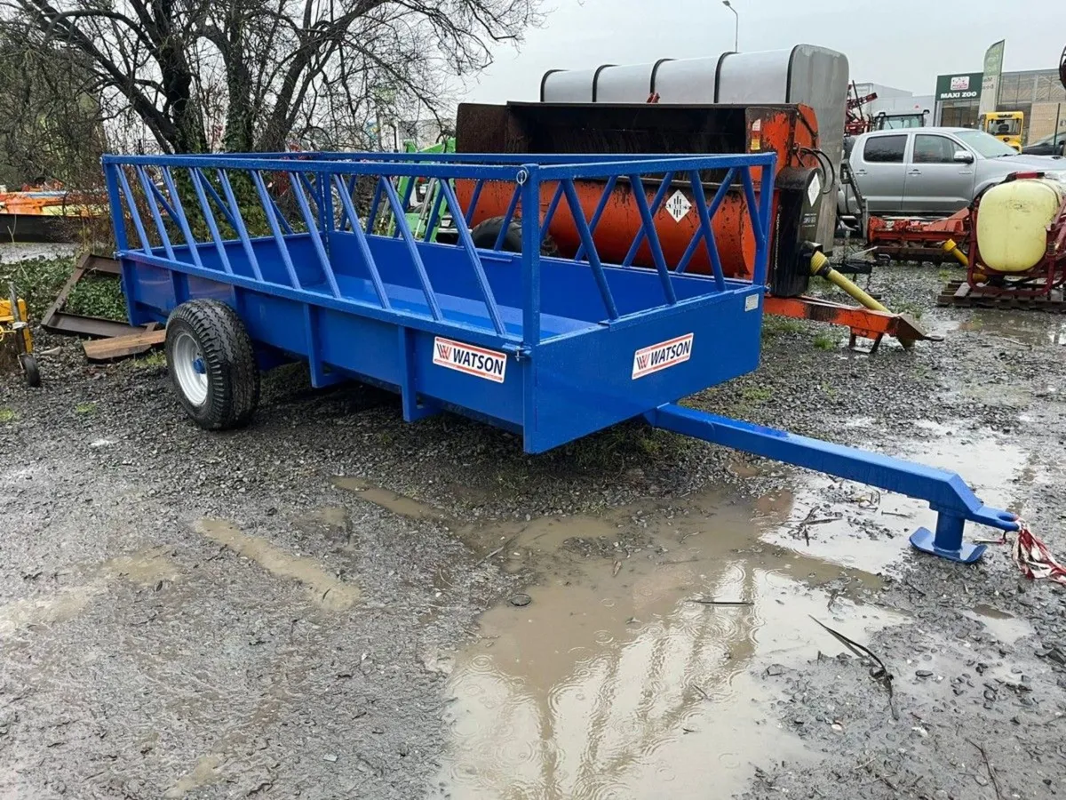 Watson Feeders - Image 1