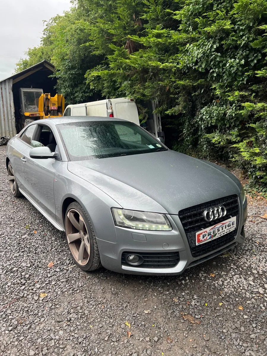 Breaking audi a5 8t caha llq ly7g s line 2009 2.0 - Image 1