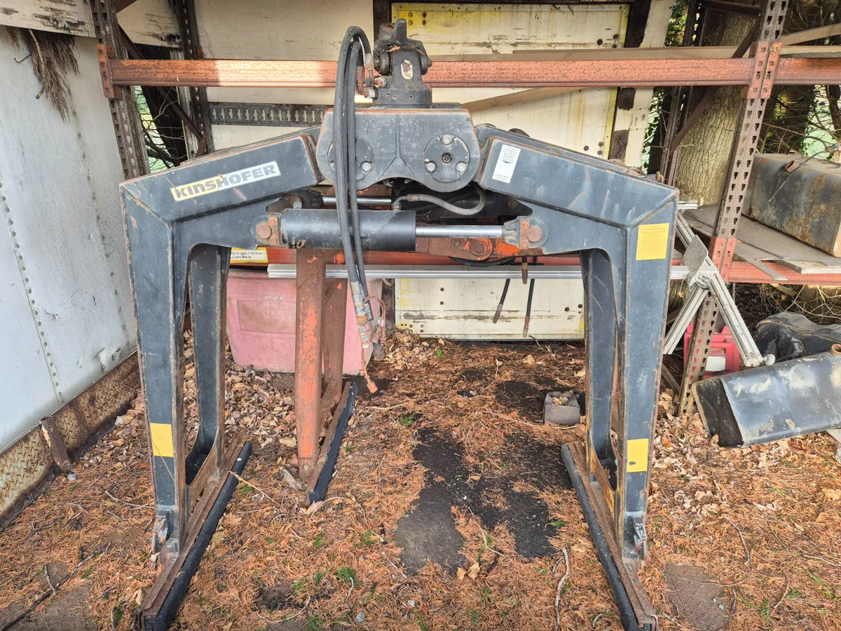 BLOCK GRAB - Image 1