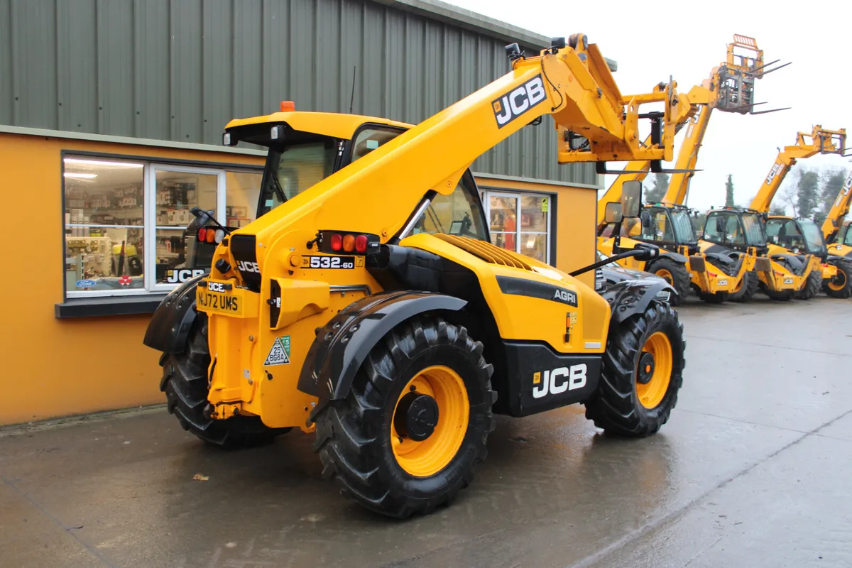 2022  JCB 532-60 - Image 1