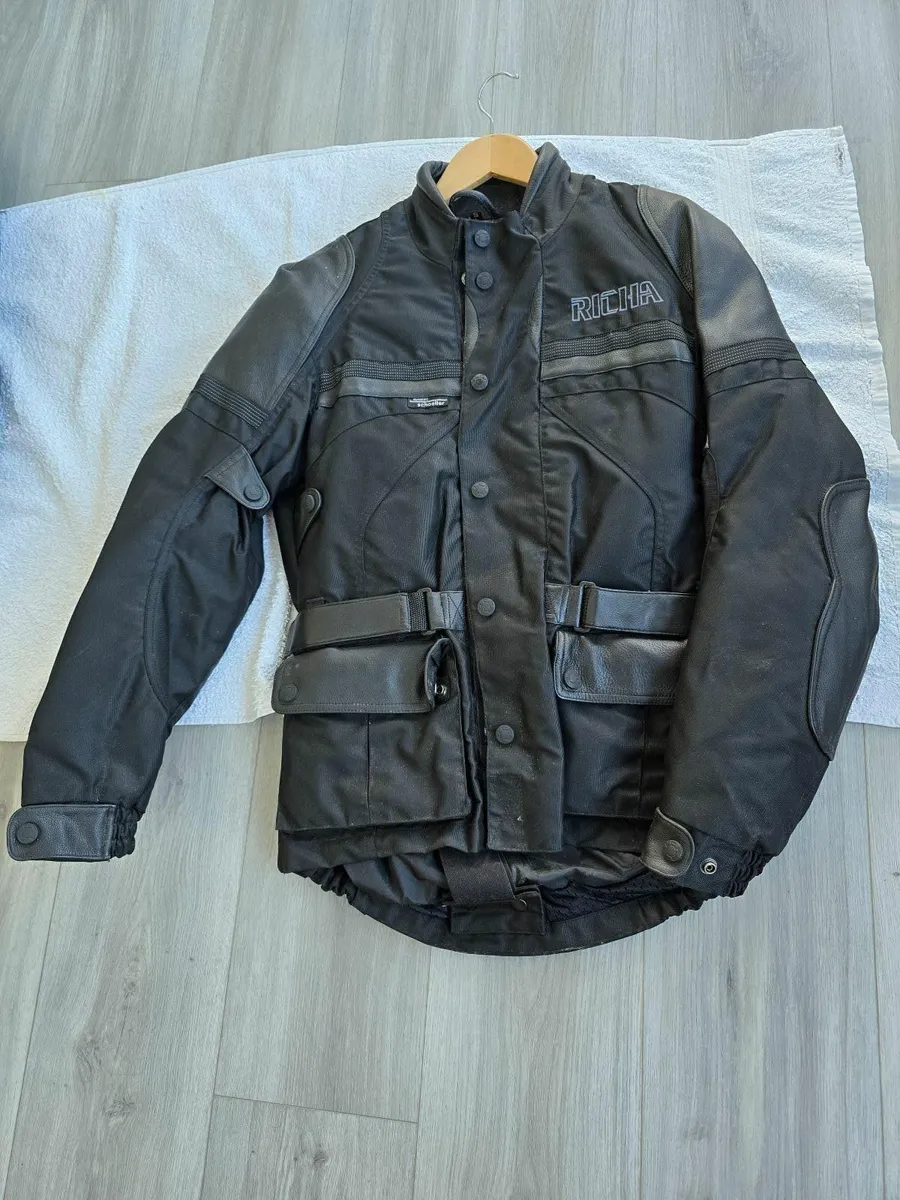 Ladies Motorcycle clothing - Image 1