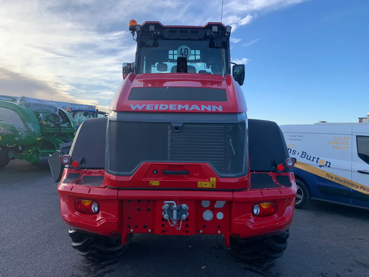 Weidemann 9580T Telescopic Wheel Loader - Image 3
