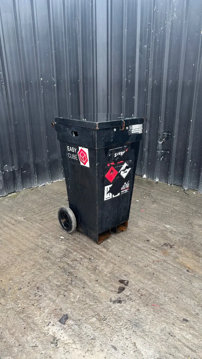 105L Portable Fuel Tank - Image 1