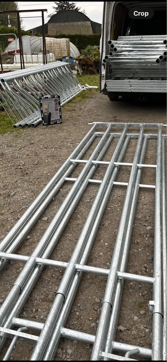 Extendable, gates and barriers - Image 3