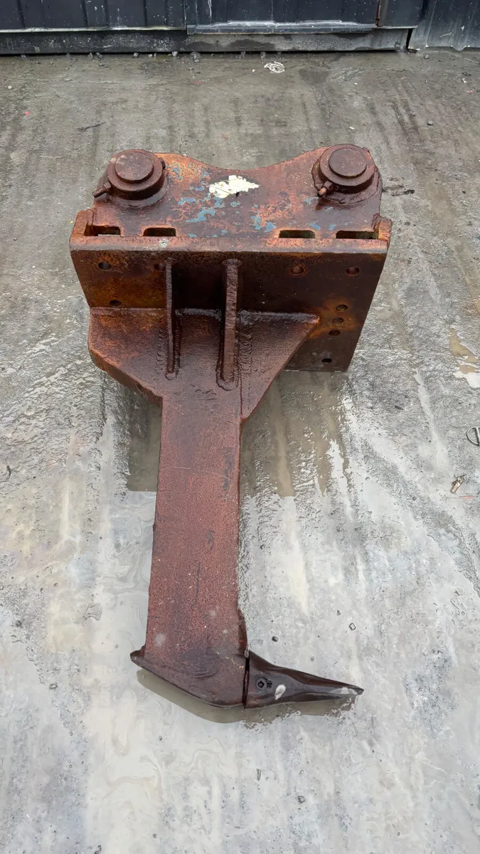 Ripper Tooth 80mm Pins - Image 2