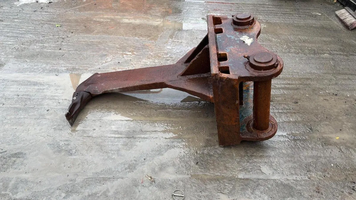 Ripper Tooth 80mm Pins - Image 3