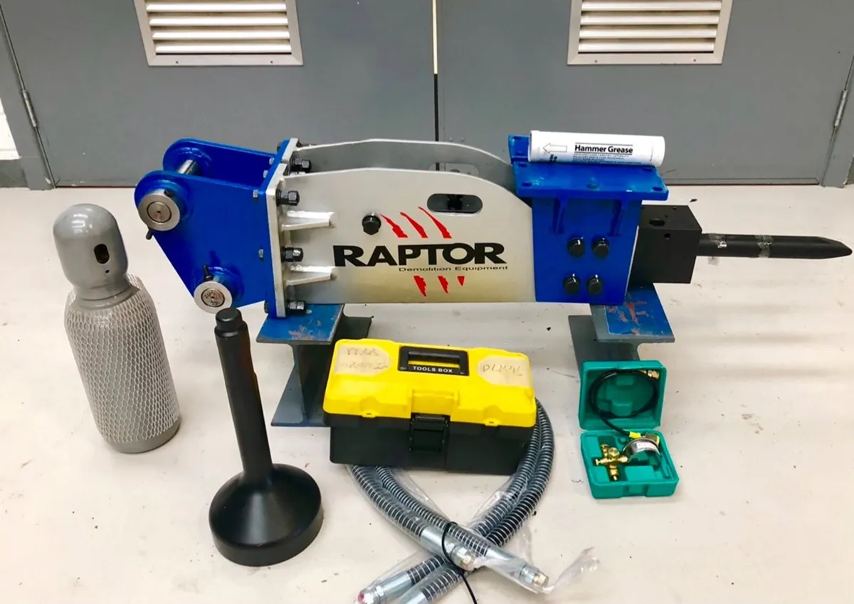 Rock breaker - Image 2