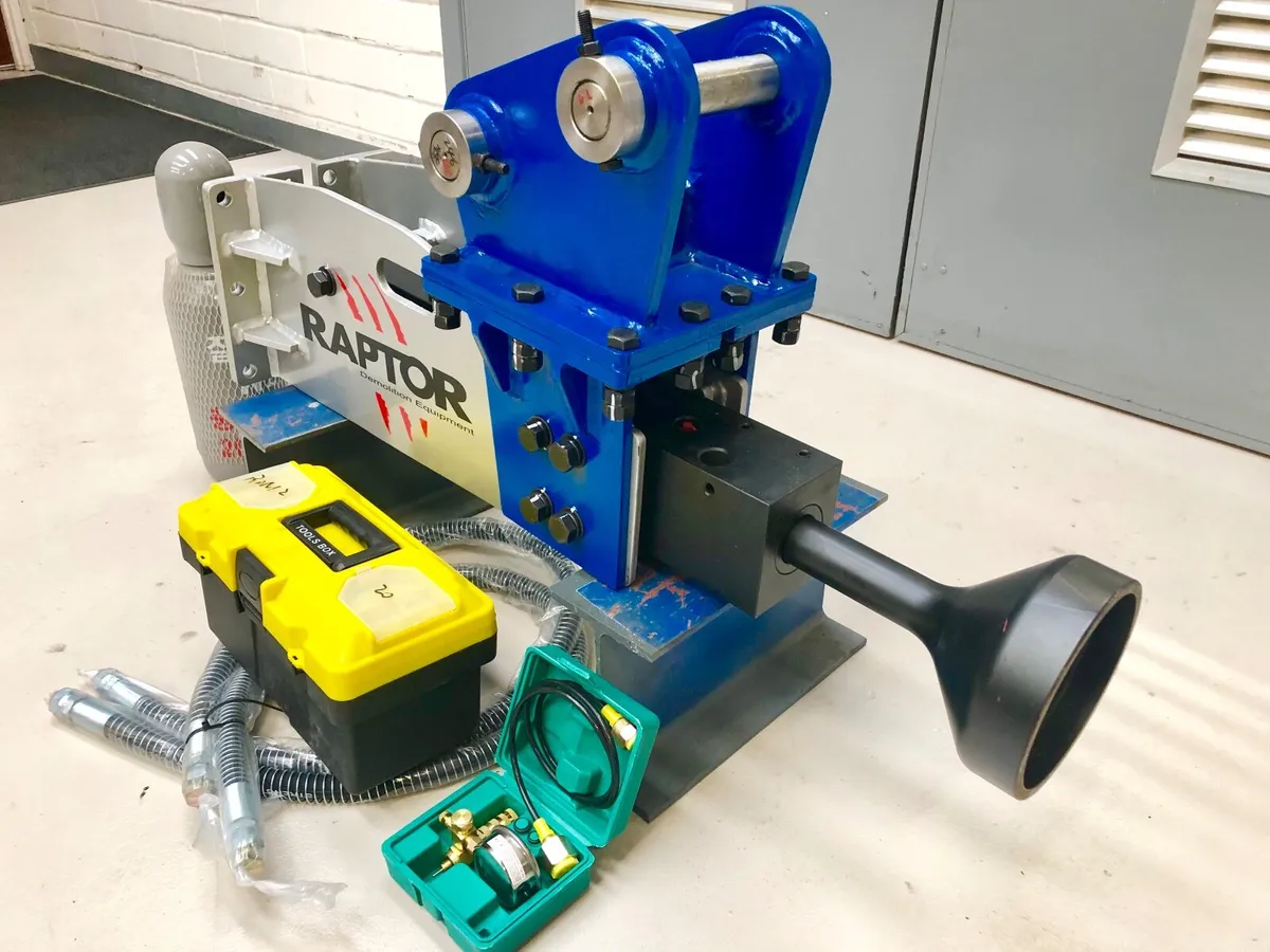 Rock breaker - Image 4