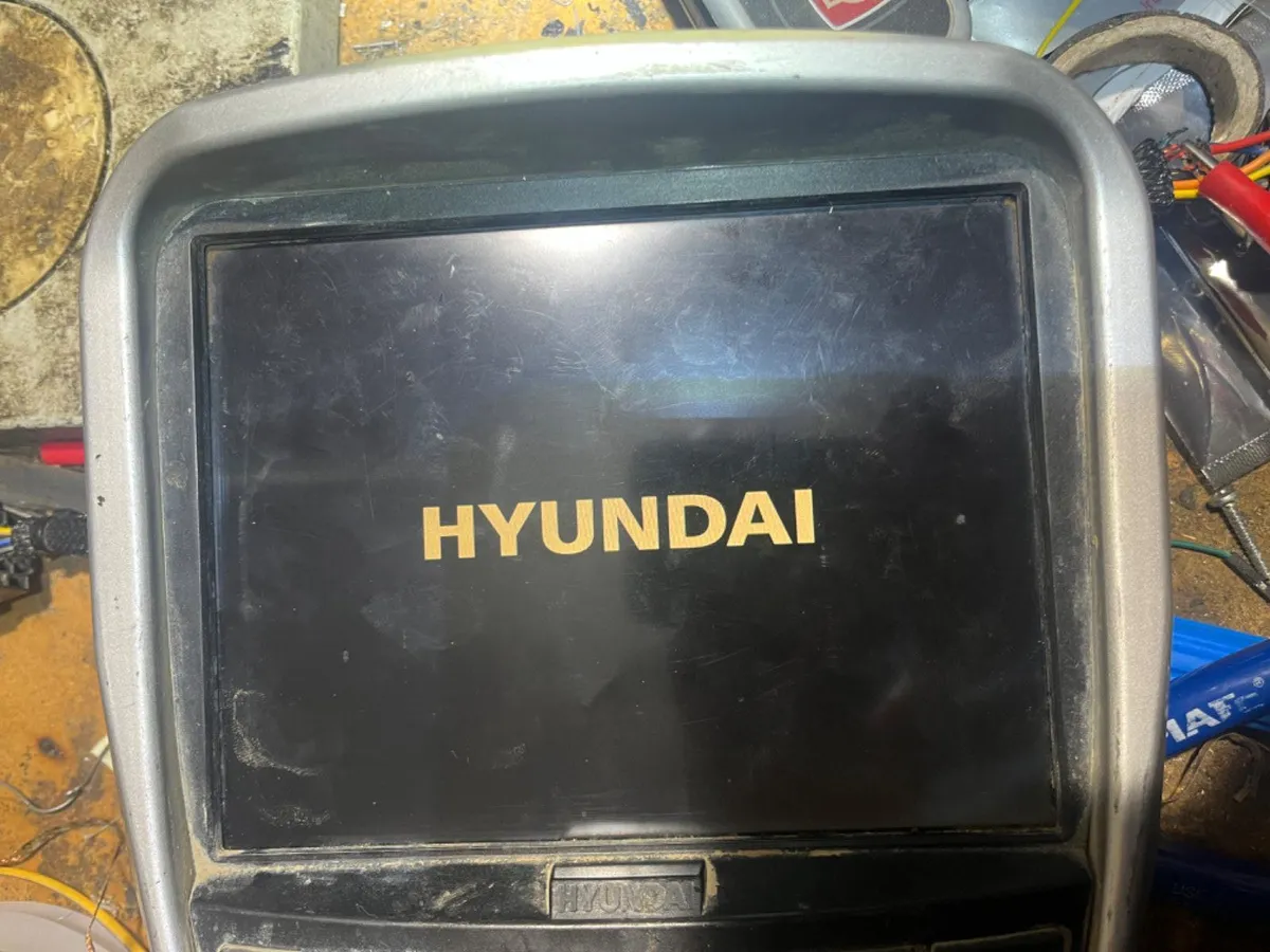 Hyundai HX monitor deal display repairs - Image 4