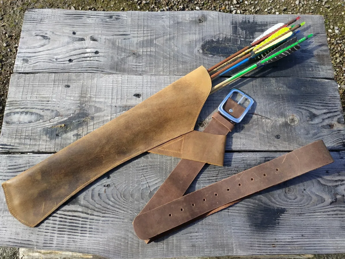 Traditional Leather cowhide quiver for 10 arrows - Image 2