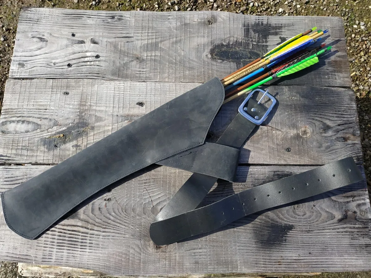 Traditional Leather cowhide quiver for 10 arrows - Image 3