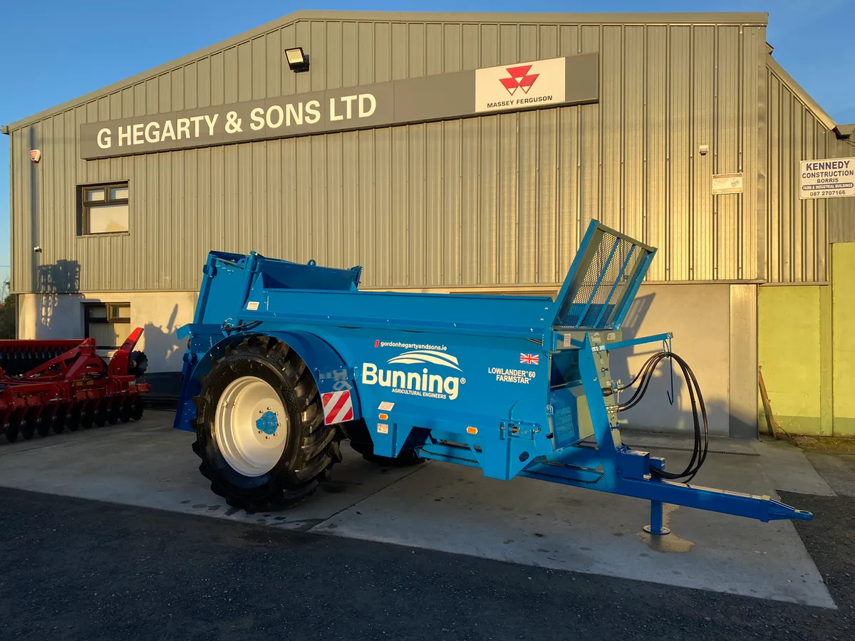 Bunning 6 Tonne Spreader in stock - Image 1