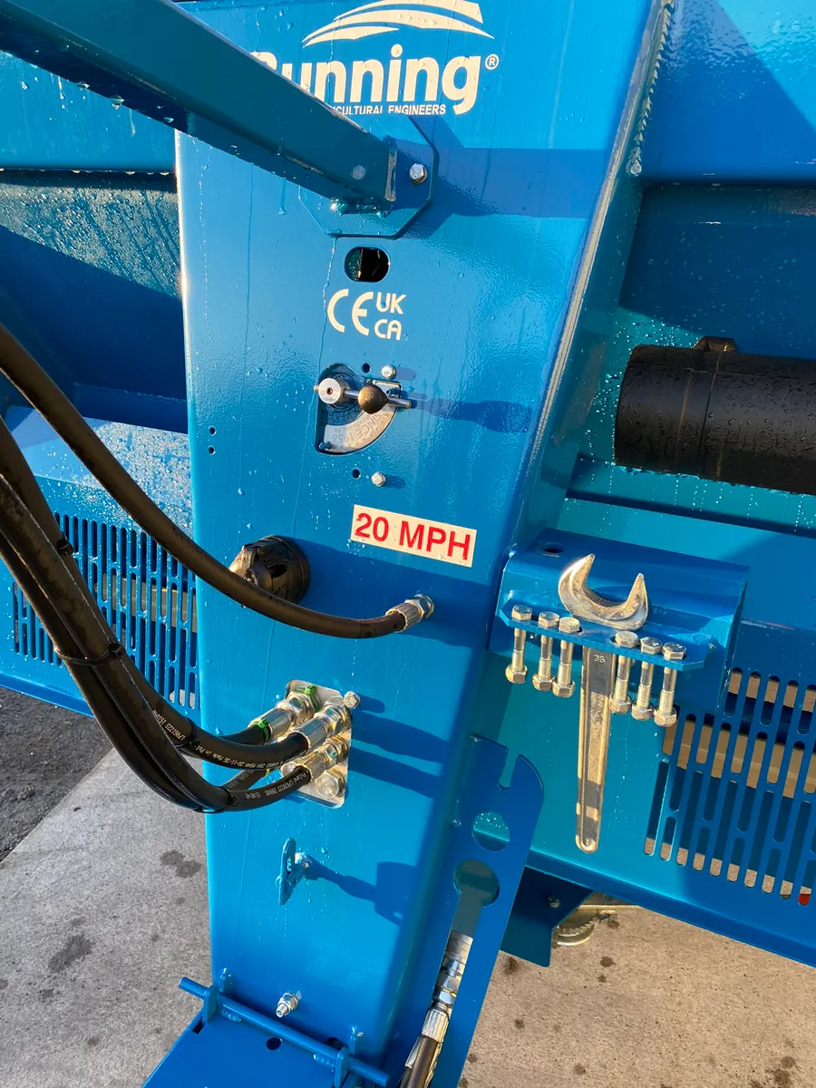 Bunning 6 Tonne Spreader in stock - Image 4