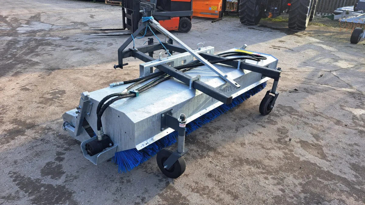 Suton Tractor Road Sweepers - Image 4