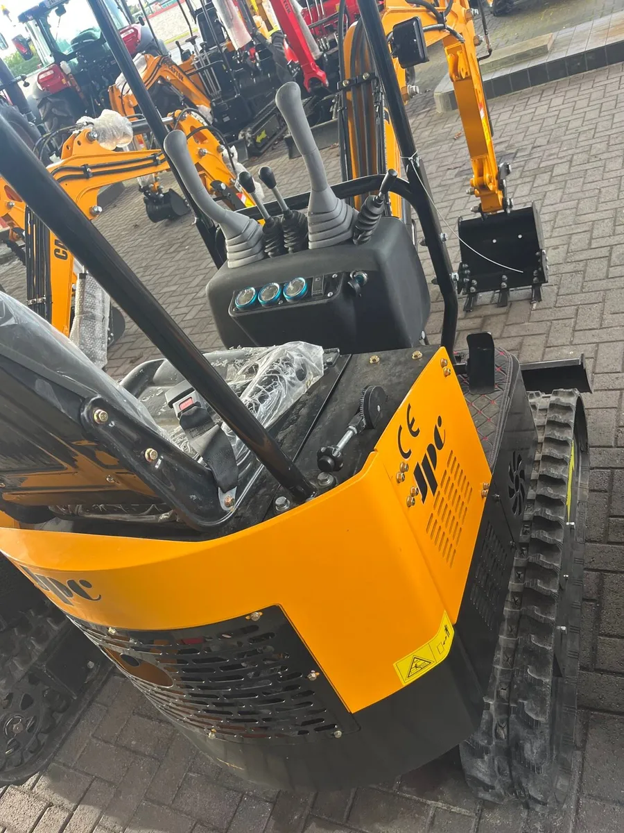 2025 JPC 1Ton Mini Digger - Image 3