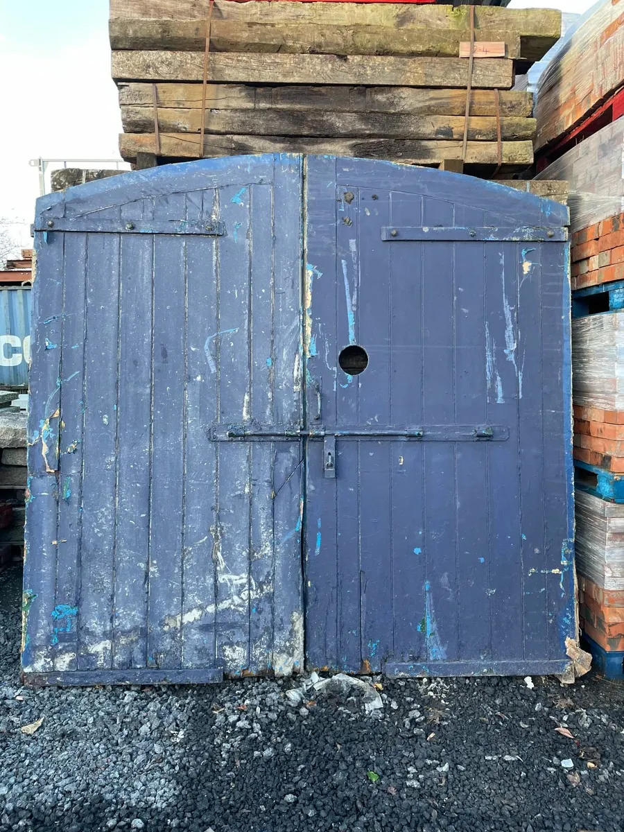 Large Wooden Courtyard Gates - Image 1