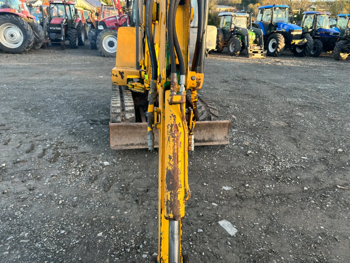 1998 JCB 803 Digger - Image 3