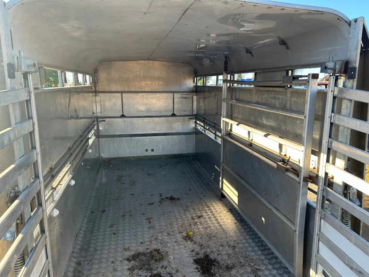 Ifor Williams 12x5(10) Cattle Trailer - Image 2