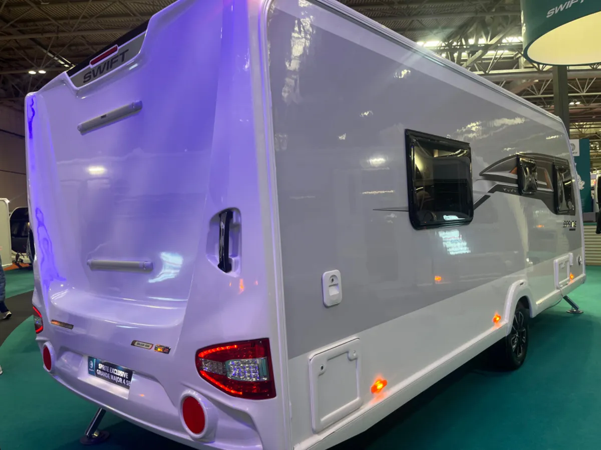 NEW 2025 SWIFT MAJOR 4 SB & 8FT D/SPECIAL - Image 3