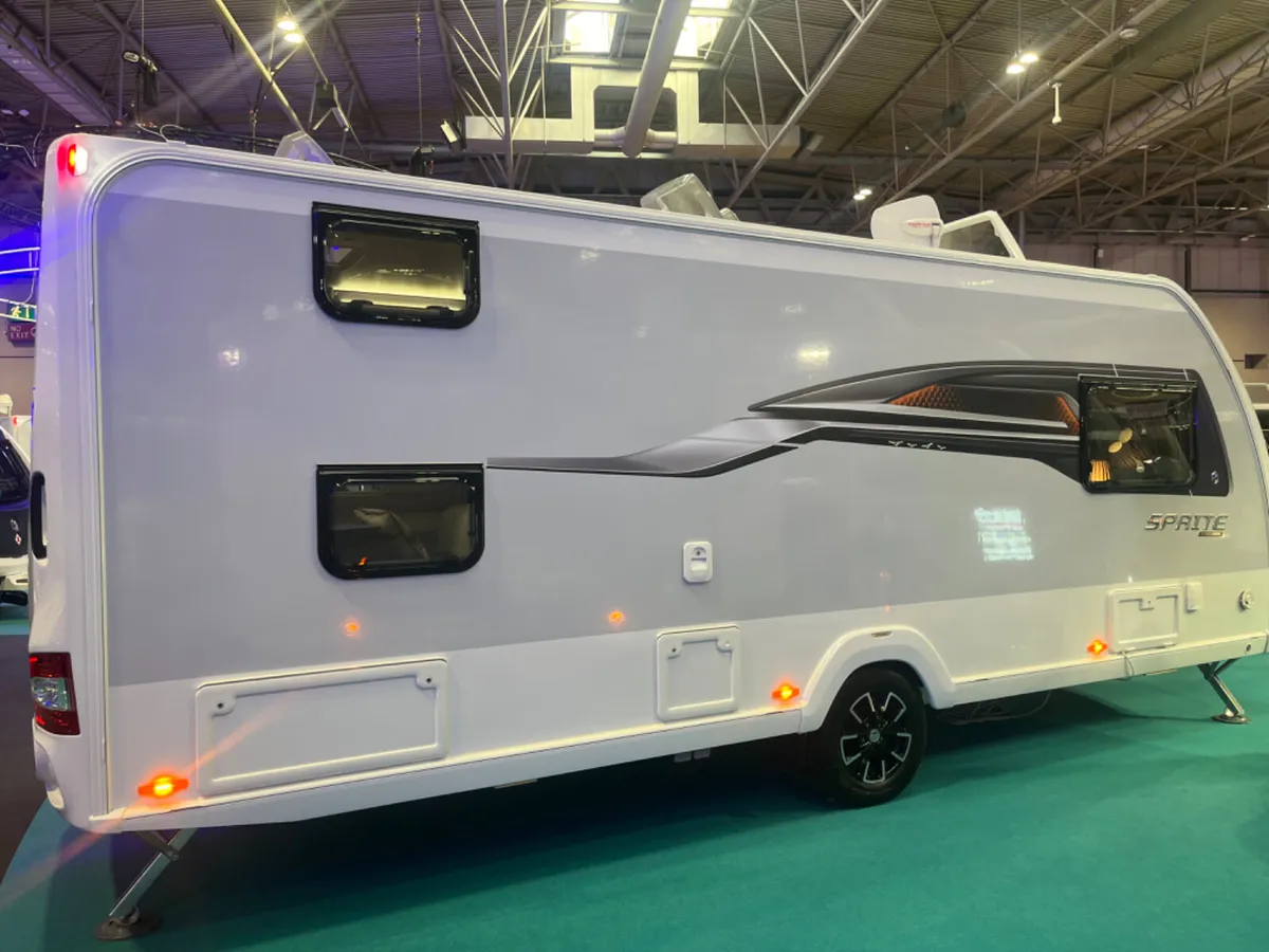 NEW 2025 SWIFT MAJOR 6 TD 6/7 BERTH CARAVAN - Image 3