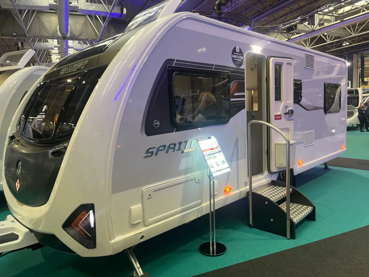 NEW 2025 SWIFT MAJOR 6 TD 6/7 BERTH CARAVAN - Image 2