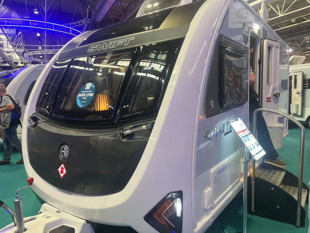 NEW 2025 SWIFT ALPINE 4 & EXCLUSIVE 4:5 BERTH - Image 2