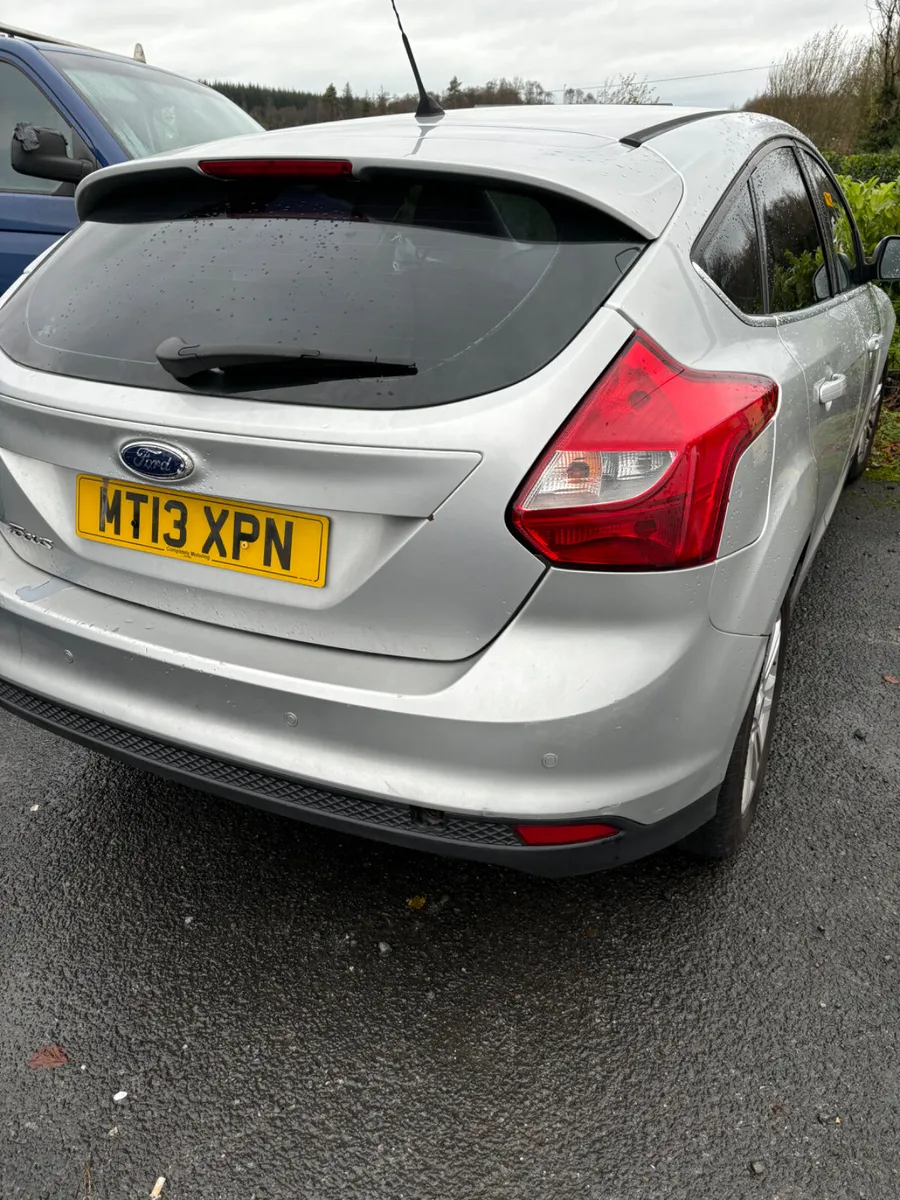 2013 Ford focus for parts - Image 2