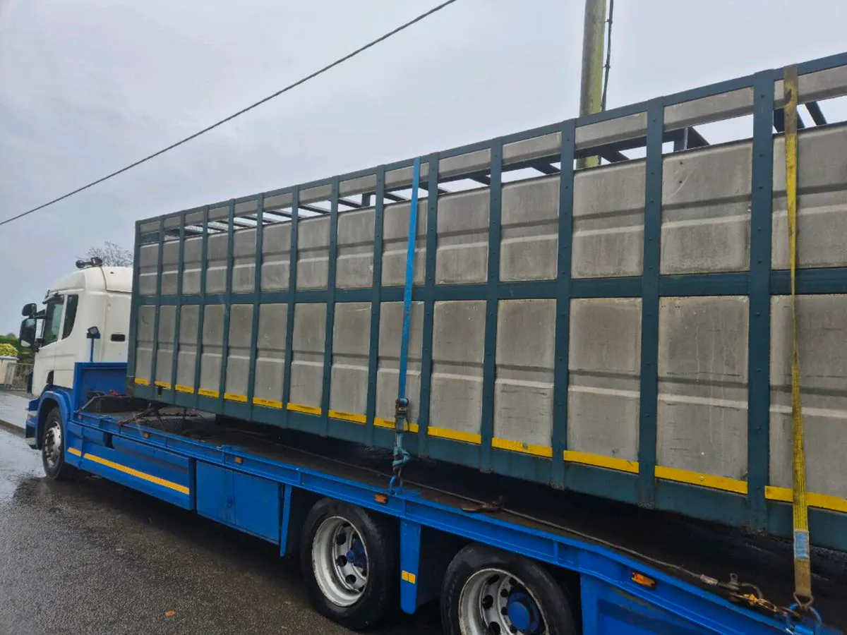 3 25ft cattle bodys - Image 2