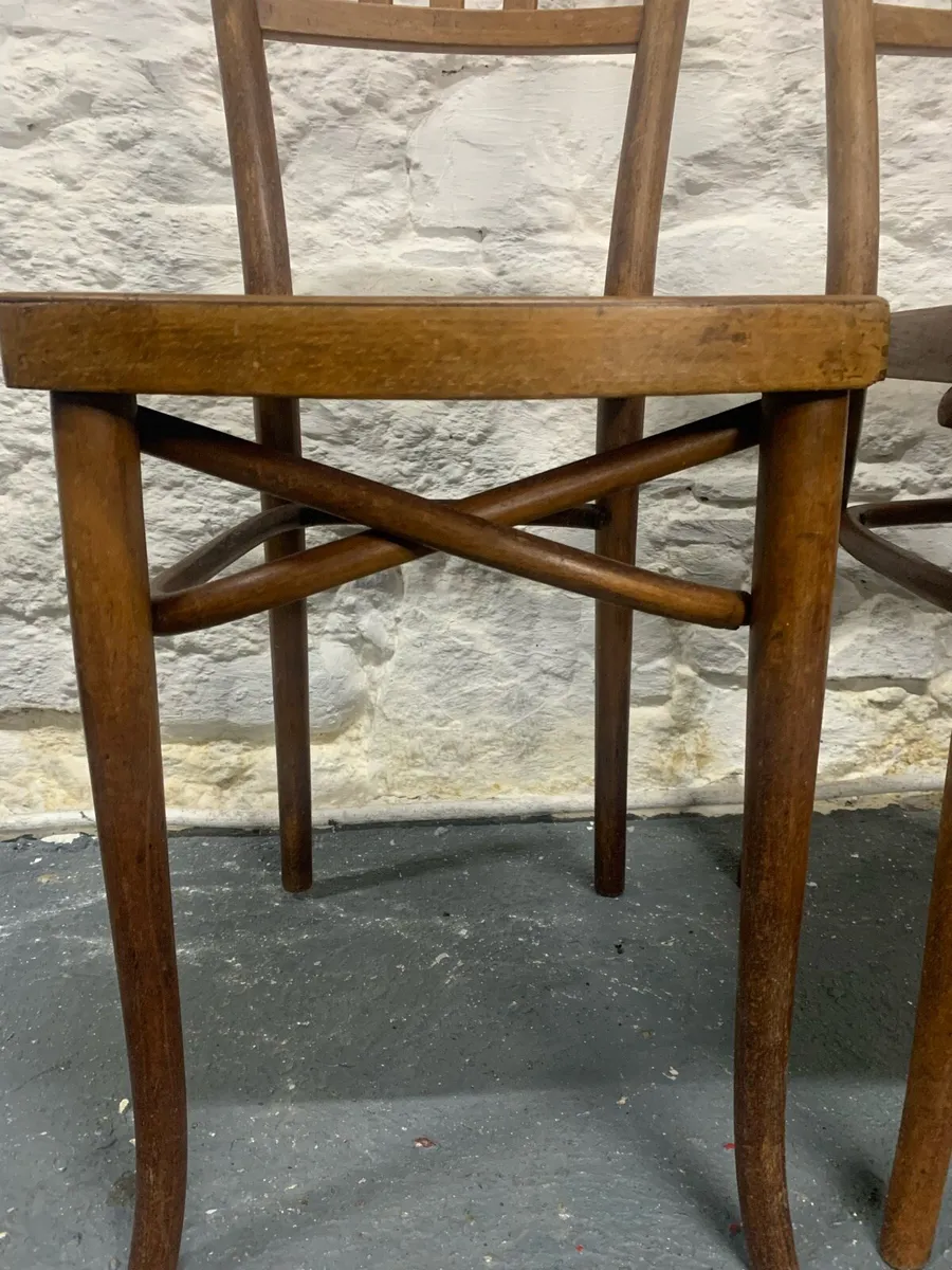 Pair of tall Thonet bentwood chairs. - Image 4