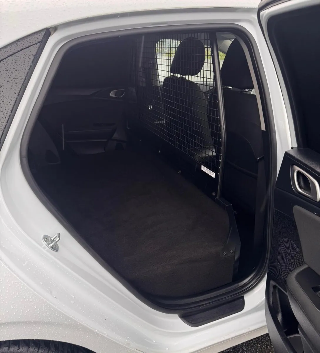 2020 Kia Ceed Commercial - Image 4