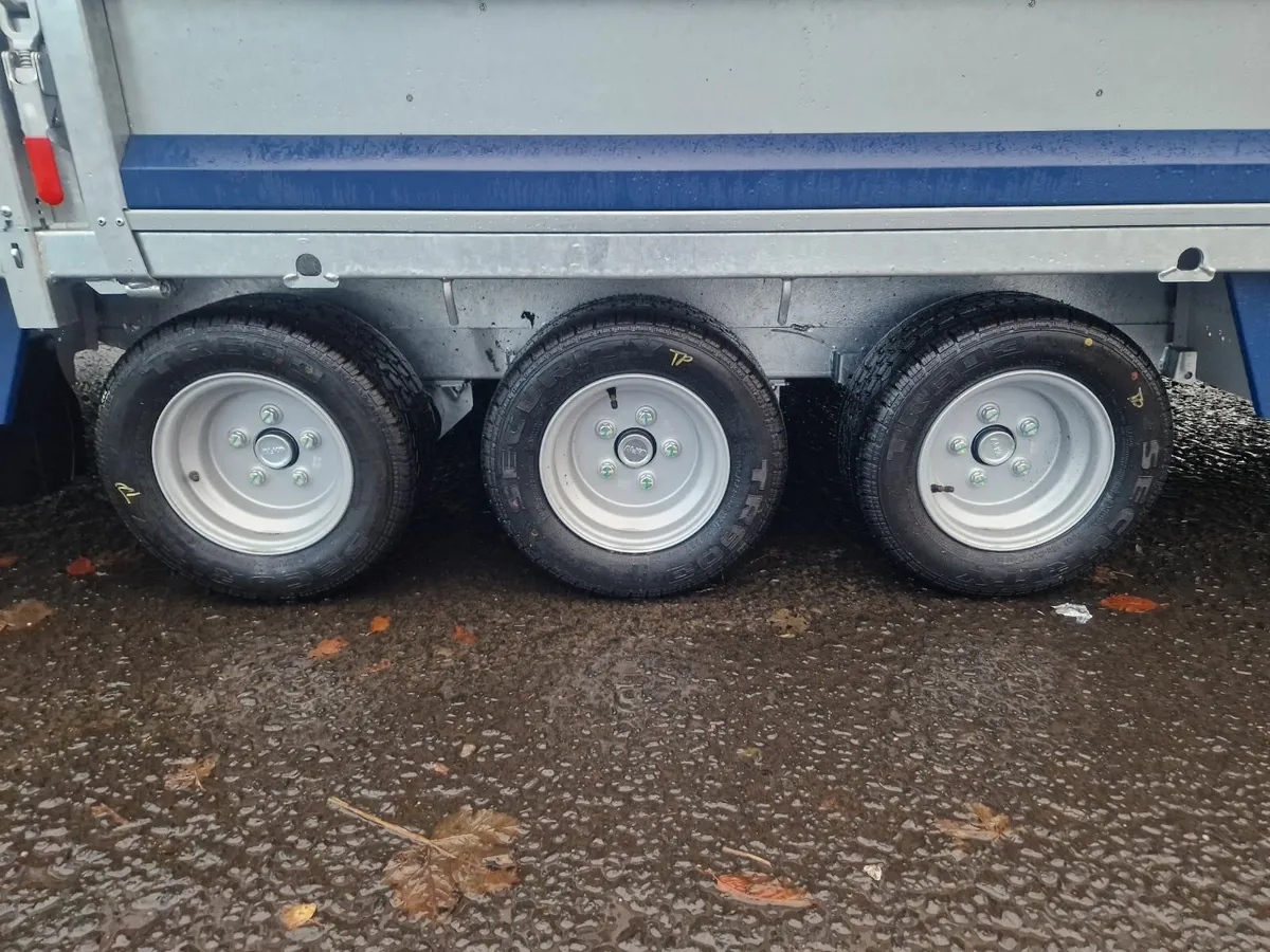 Brian James Connect Tri-Axle Range - Image 3