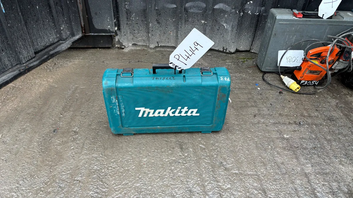 Makita Cordless Screw Gun - Image 1