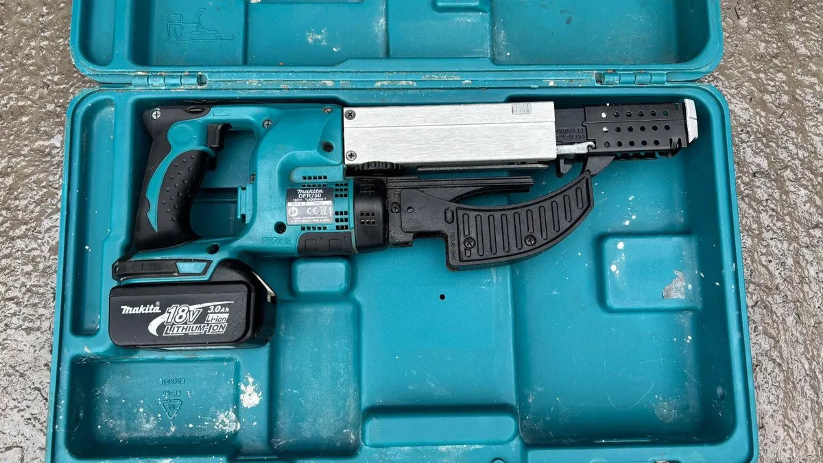 Makita Cordless Screw Gun - Image 2